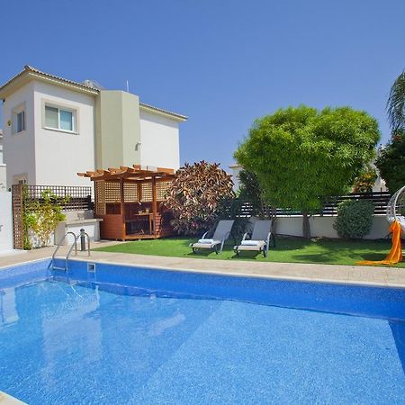 Villa Elias أيا نابا الغرفة الصورة