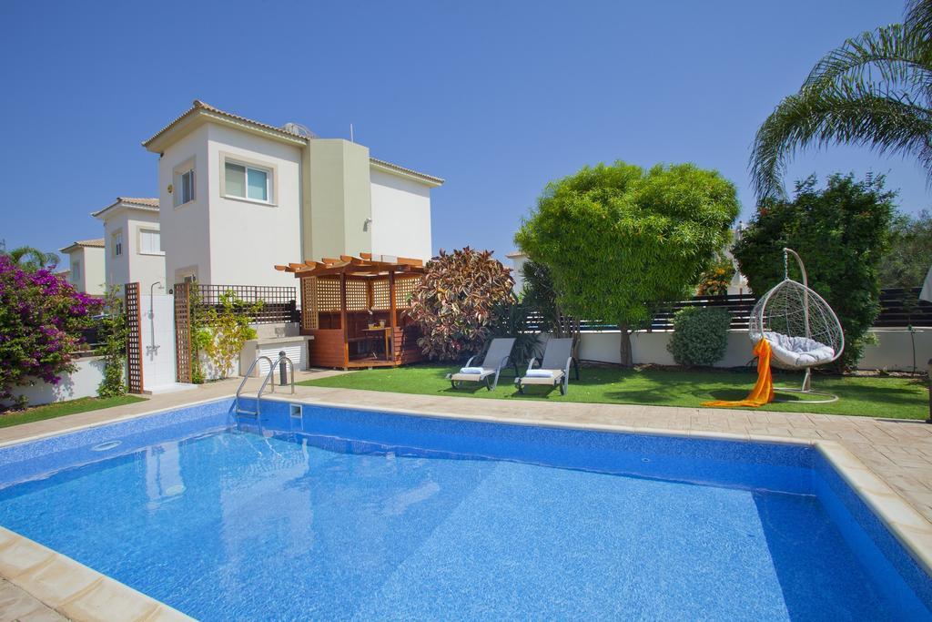 Villa Elias أيا نابا الغرفة الصورة
